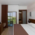 Отель Aqua Pedra Dos Bicos Design - Adults Friendly 4*